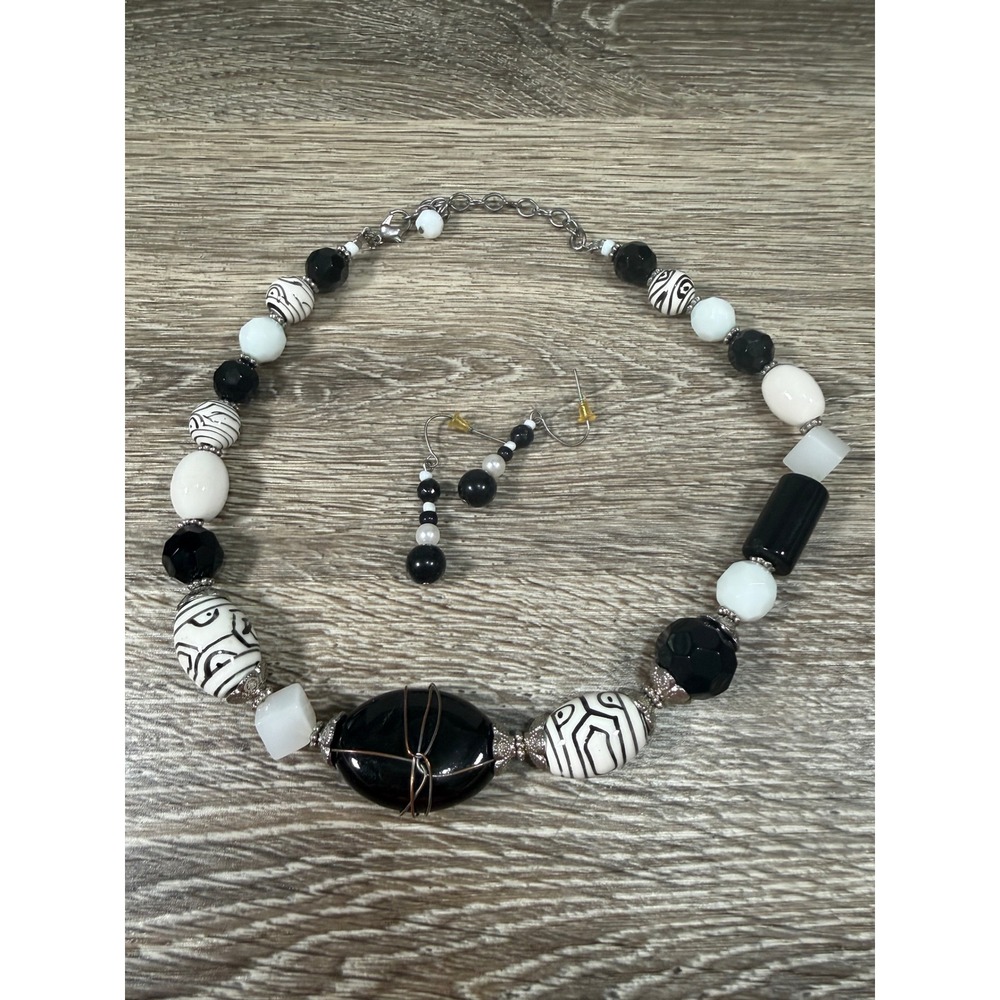 Black White Beaded Chunky Statement‎ Necklace Earring Set Geometric Wire Wrapped